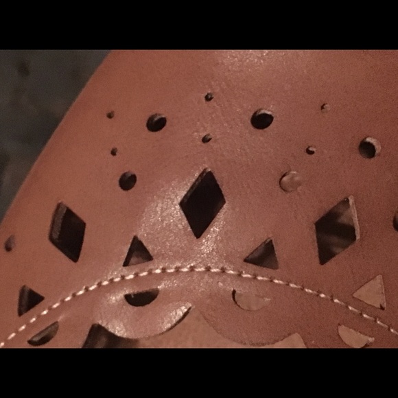 Size 11 Brown Flats - Picture 6 of 6